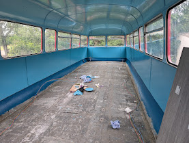 Le petite bus en haut