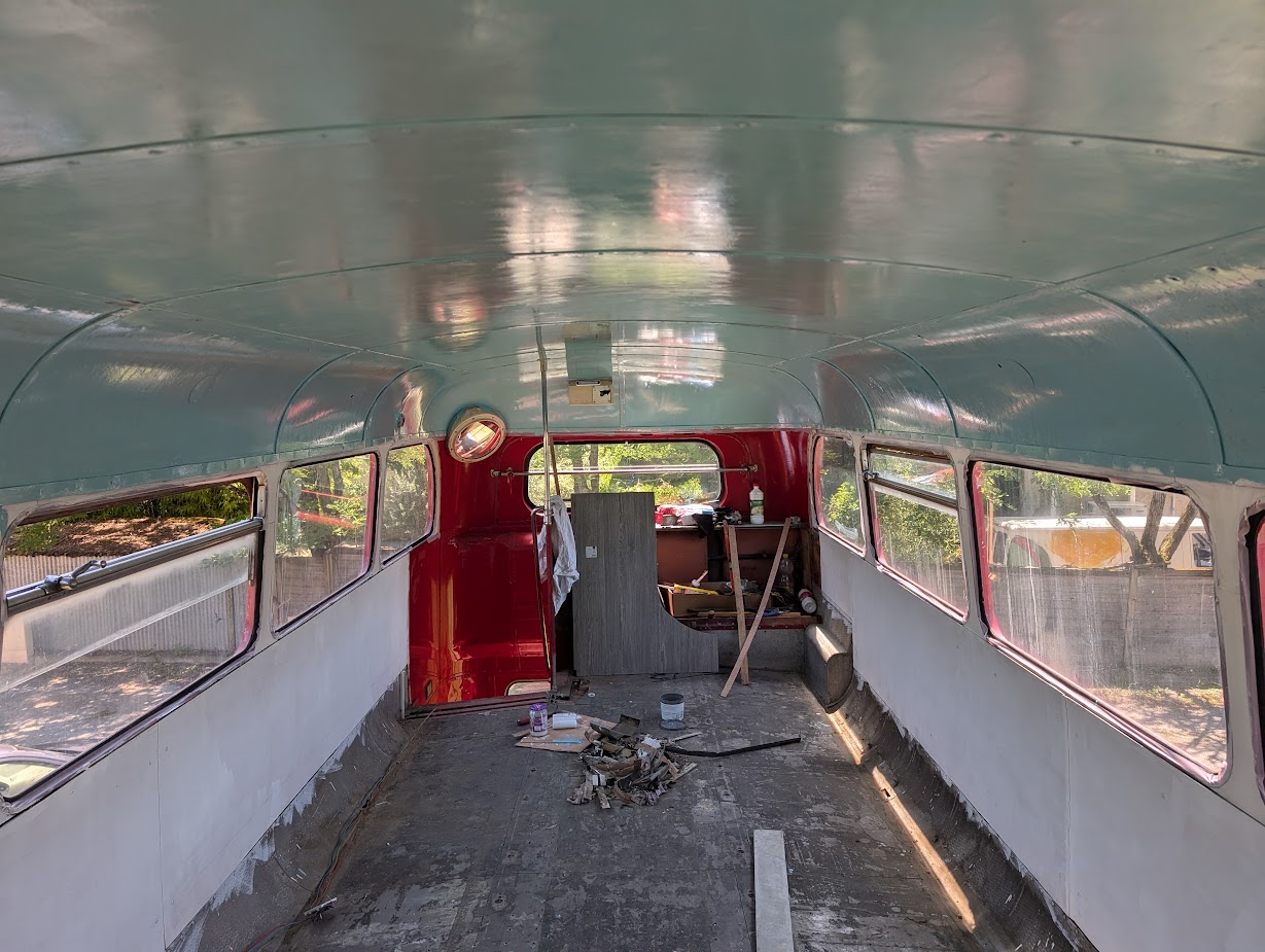 Le petite bus en haut