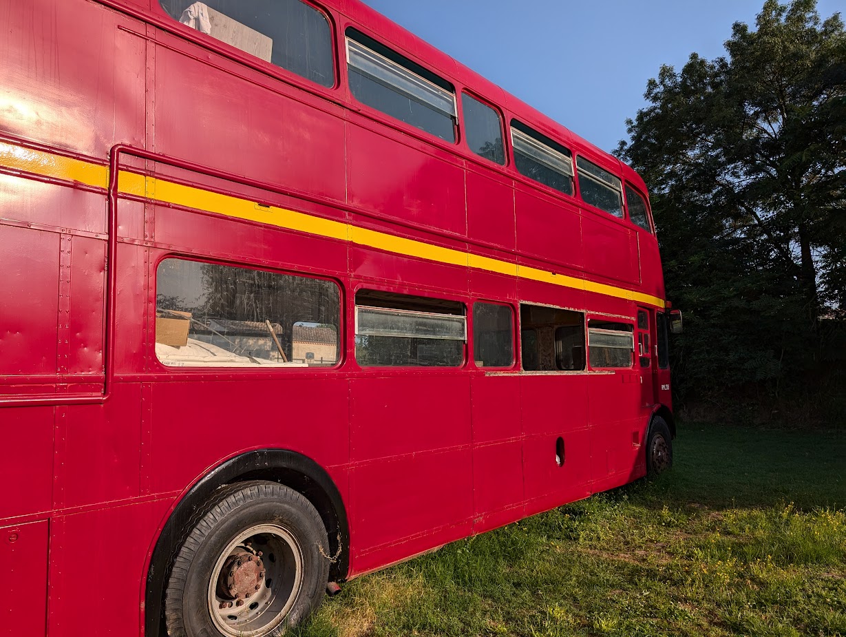 Le petite bus en haut