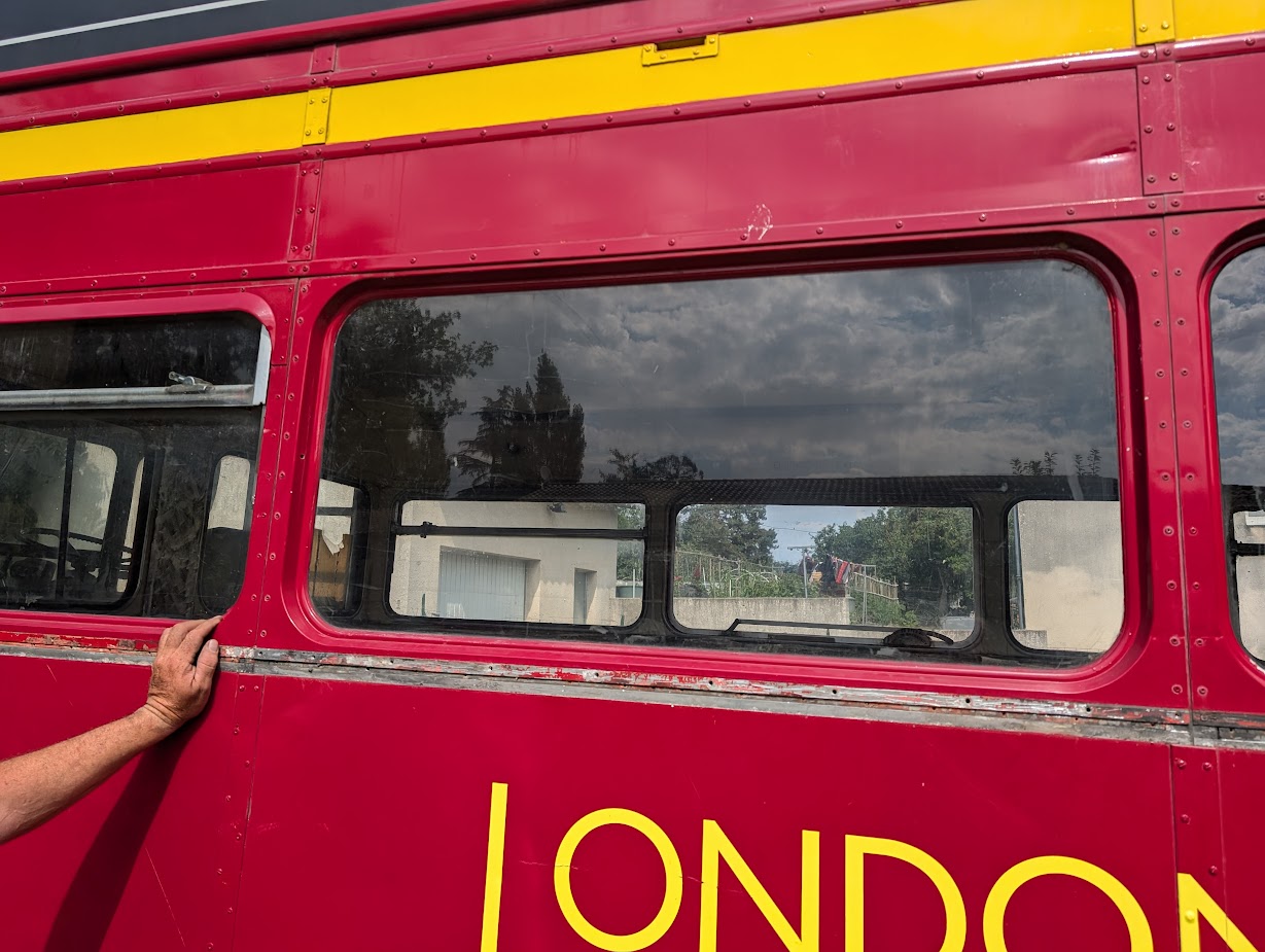 Le petite bus en haut